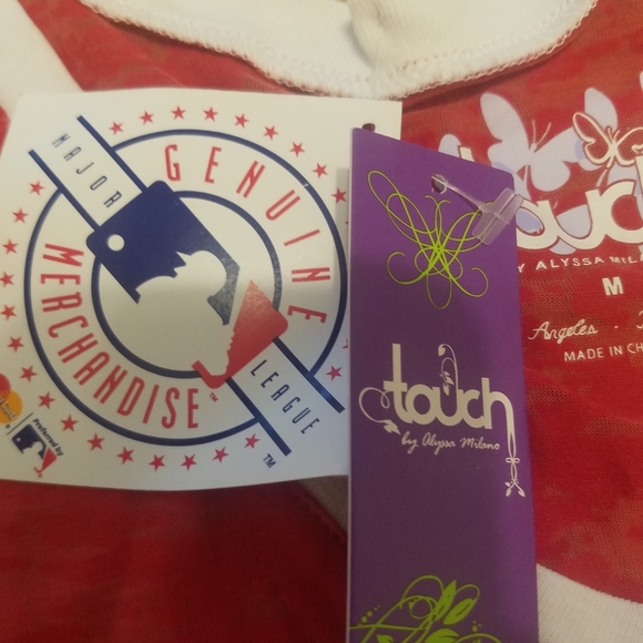 PRICE DROP!!! Boston Red Sox women's shirt size medium - Picture 3 of 4